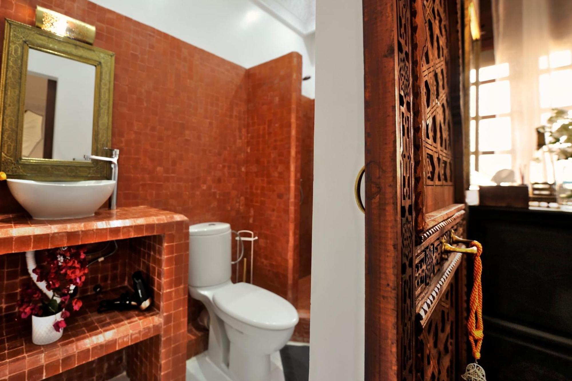 Lhostel A Casablanca Bagian luar foto