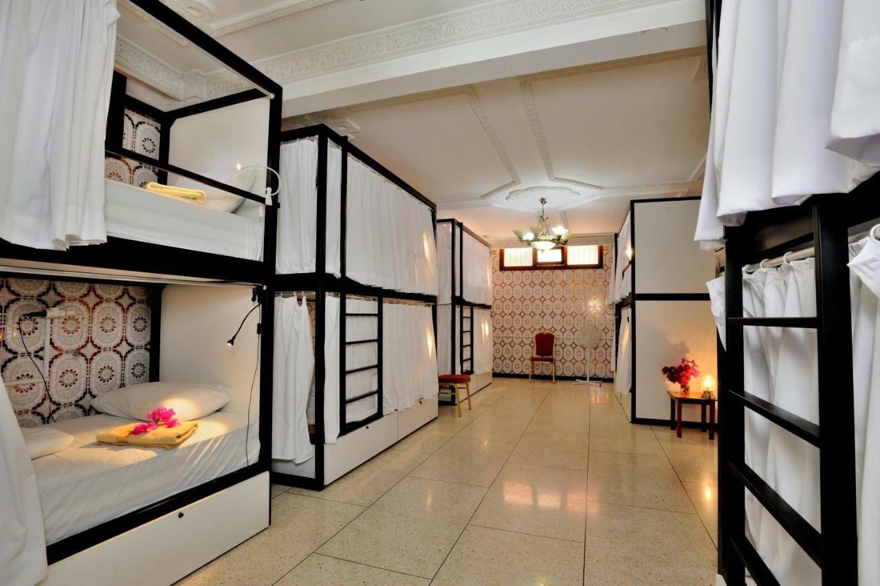 Lhostel A Casablanca Bagian luar foto